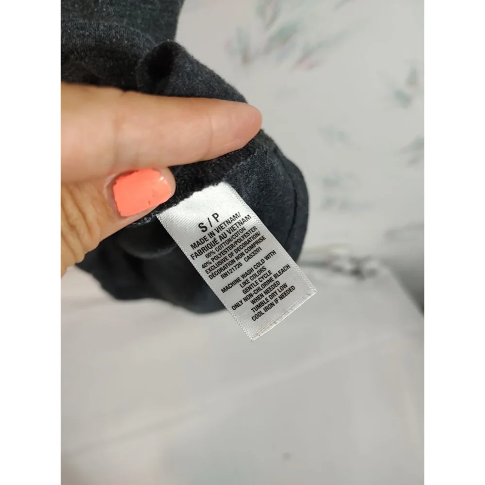 Aeropostale Y2K Gray Short Sleeve Tee - Picture 6 of 9